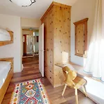 Apartment Truoch Samedan
